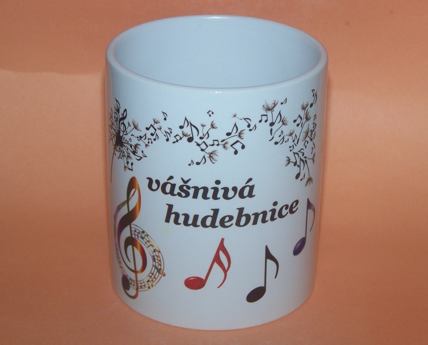 hrnek Vášnivá hudebnice