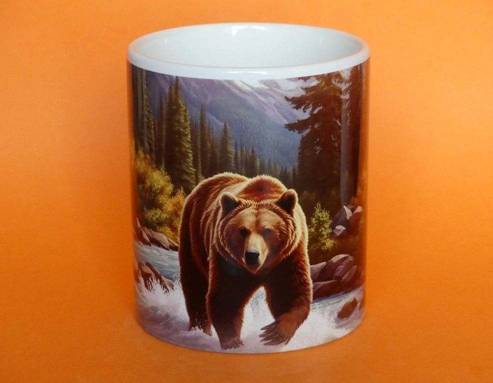 hrnek medvěd Grizzly