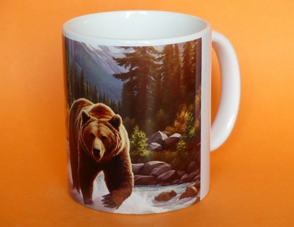 hrnek medvěd Grizzly
